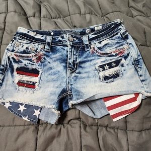 Miss Me American Flag Distressed Shorts Size 29